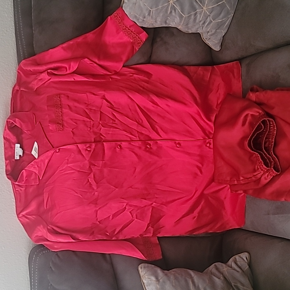 Morgan Taylor Silky satin PJS set